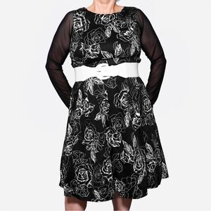 City Chic Black White Floral Fit & Flare Tule Dress Plus Size 0X L Wedding Guest